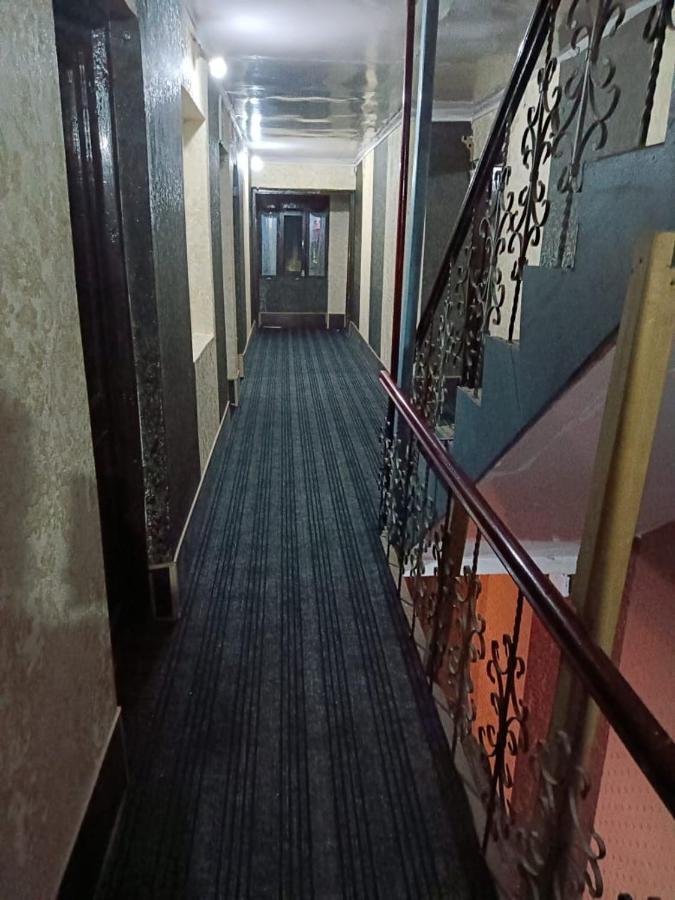 Hotel Regency Srīnagar Kültér fotó
